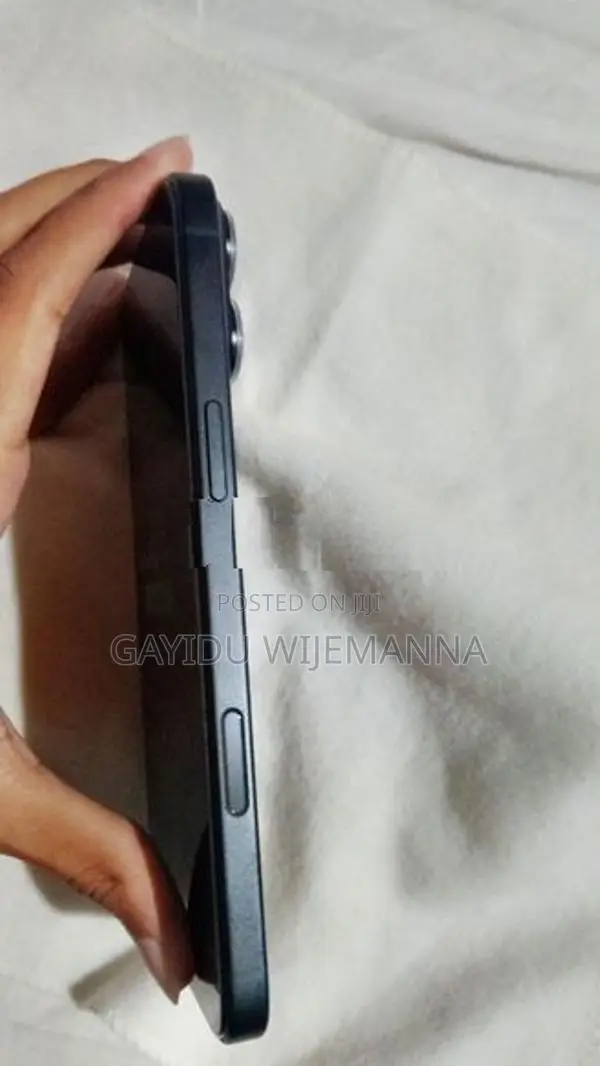 Apple iPhone 16 Plus (Used)