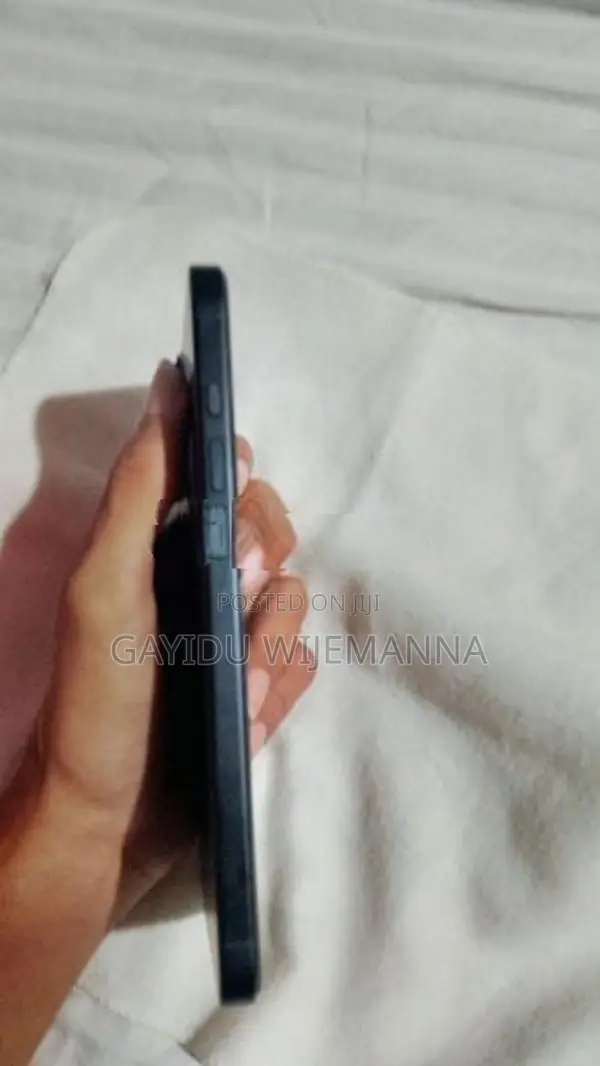 Apple iPhone 16 Plus (Used)