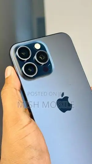 Apple iPhone 15 Pro Max 256GB eSIM (Used)