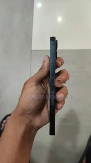 Apple iPhone 13 (Used)