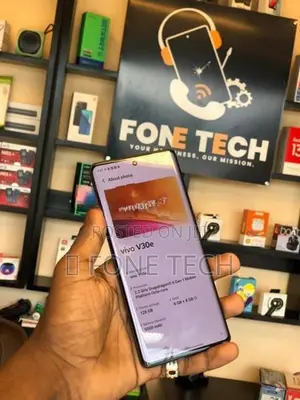 Vivo V30e 8GB 128GB (Used)