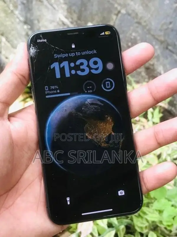 Apple iPhone XS (Used)