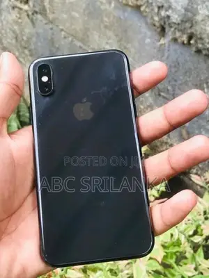 Apple iPhone XS (Used)