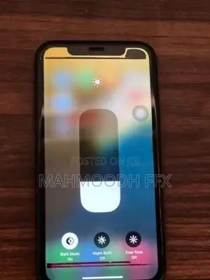 Apple iPhone XR (Used)
