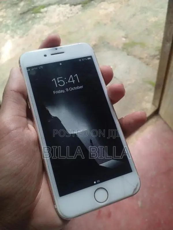 Apple iPhone 7 (Used)