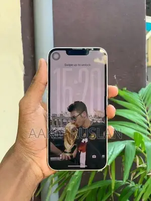 Apple iPhone 13 (Used)