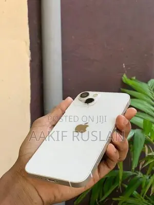 Apple iPhone 13 (Used)