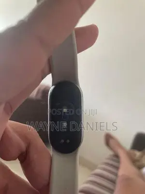 MI Band 10
