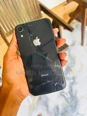 Apple iPhone XR (Used)
