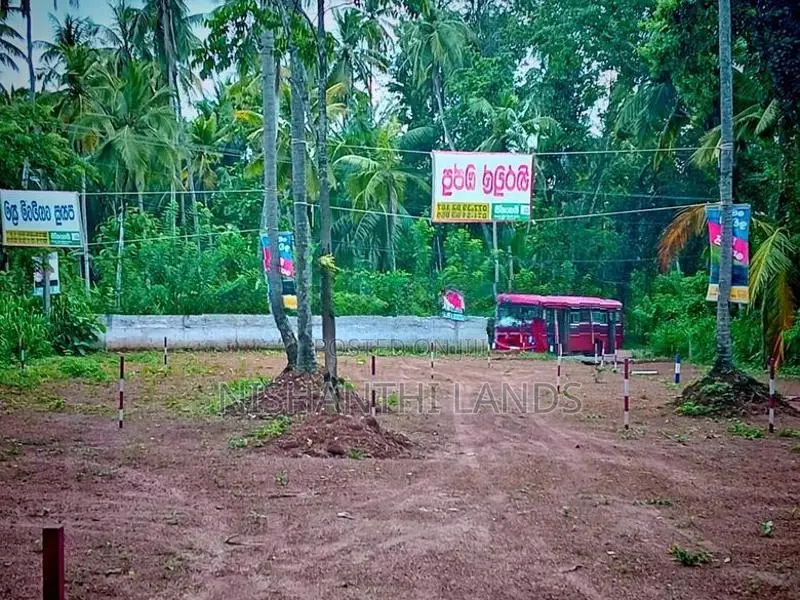 Land for Sale in Mirigama