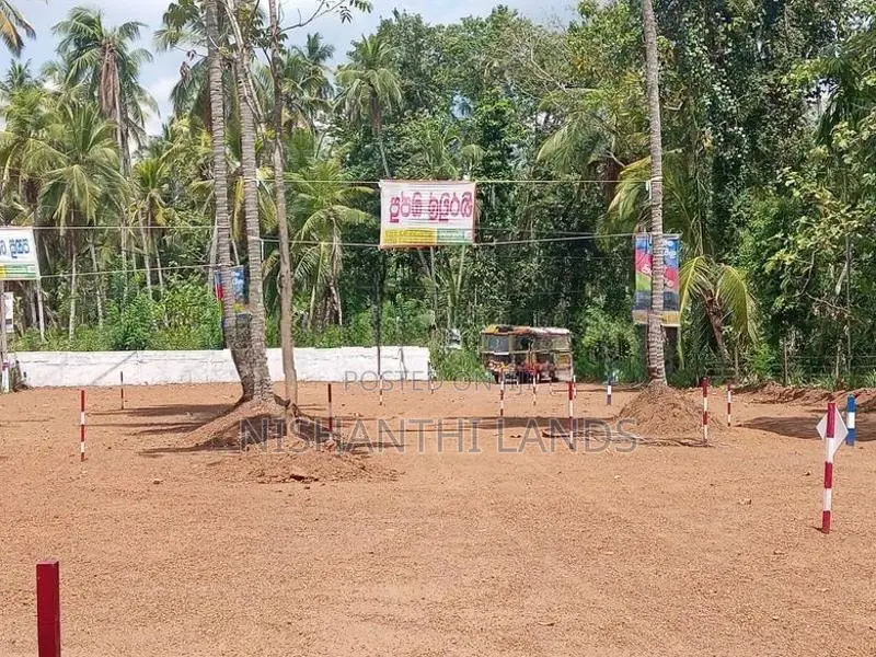 Land for Sale in Mirigama