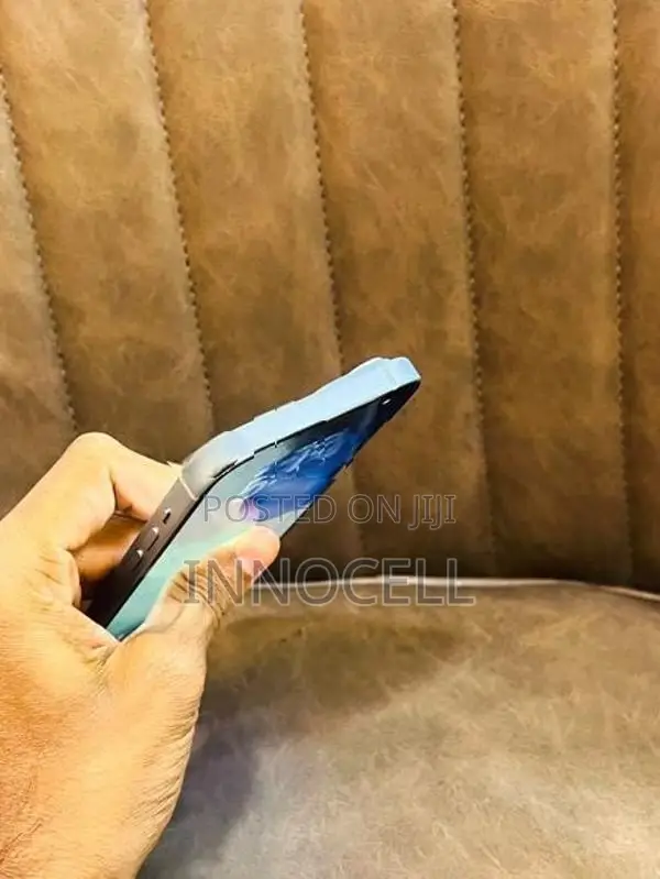 Apple iPhone 15 128GB (Used)