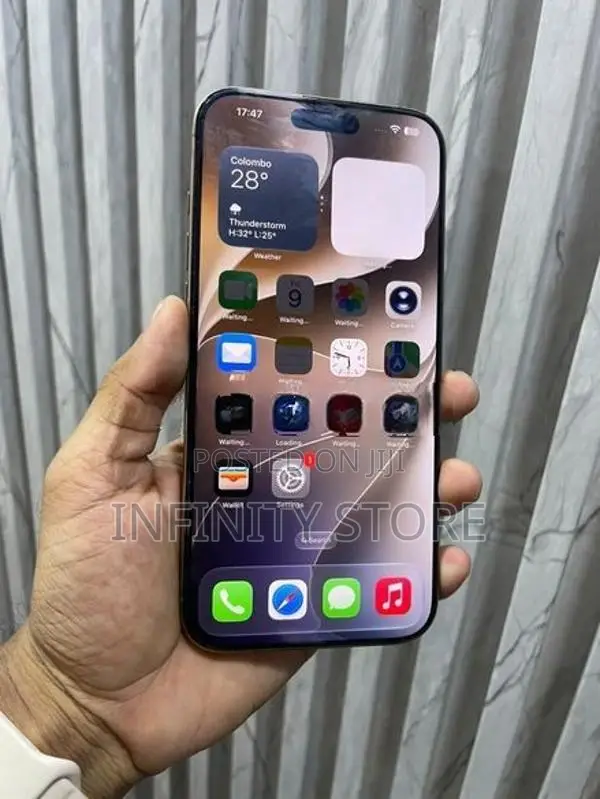Apple iPhone 16 Pro Max 256GB Full Set (Used)