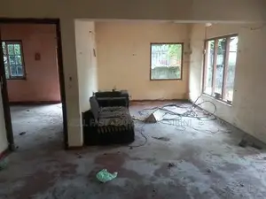 Old House With 20p Land In Panadura Town