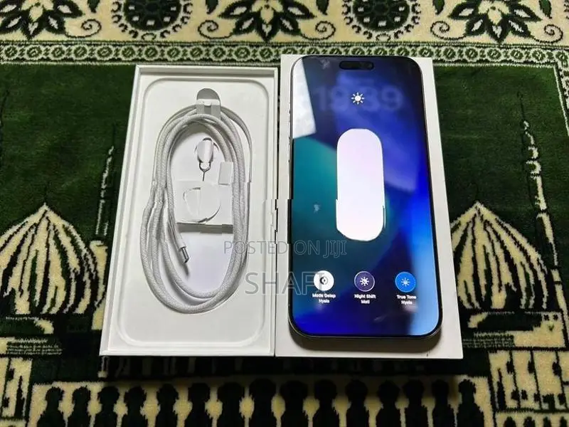 Apple iPhone 16 Pro Max (Used)