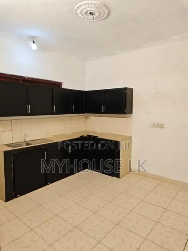 House for Sale in Borella Colombo 08