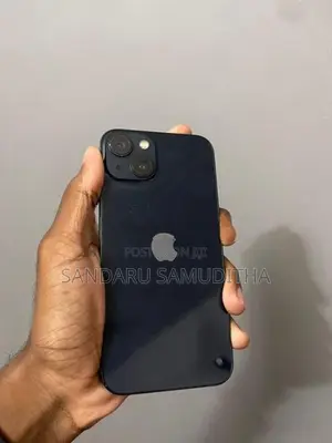Apple iPhone 13 (Used)