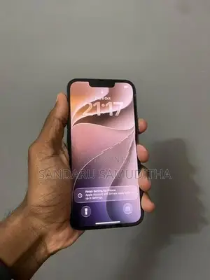 Apple iPhone 13 (Used)