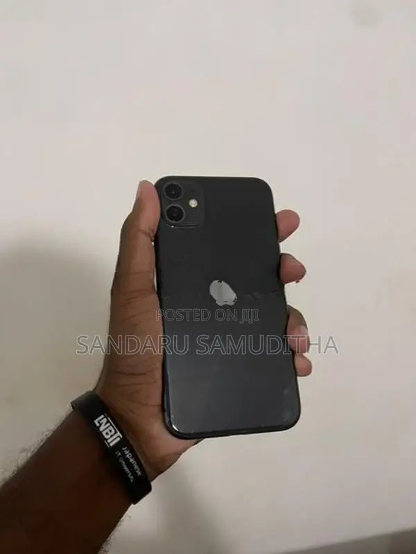 Apple iPhone 11 (Used)