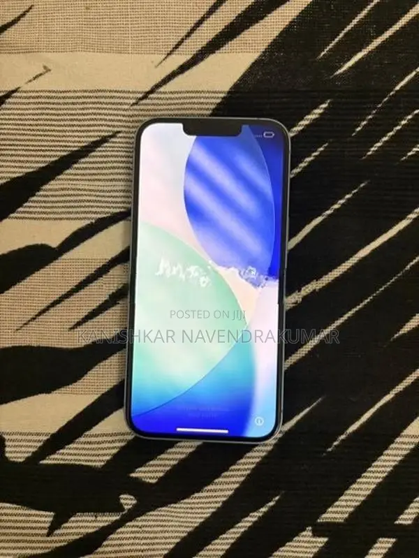 Apple iPhone 14 (Used)