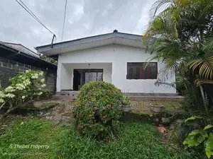 17 Perch land with House Rajagiriya