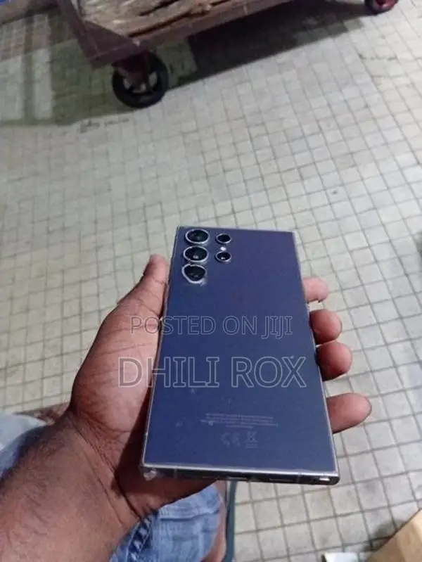 Samsung Galaxy S24 Ultra (Used)