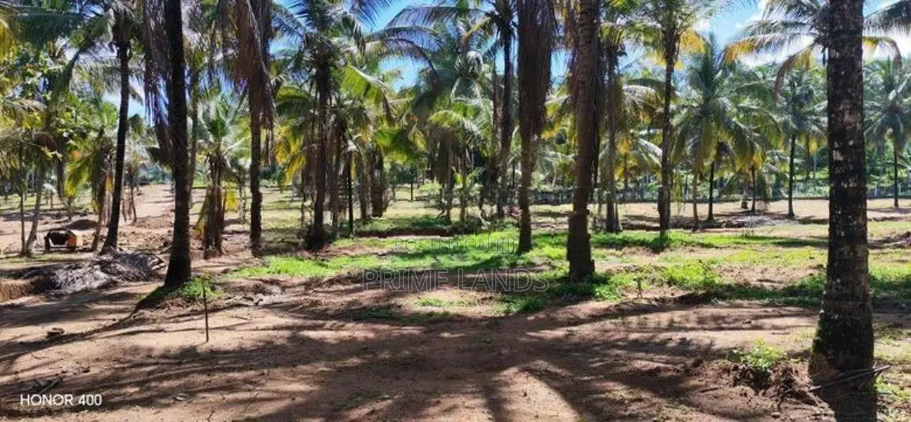 කුරුණෑගල අධිවේගී පිවිසුමට ළගින් ඉඩමක්