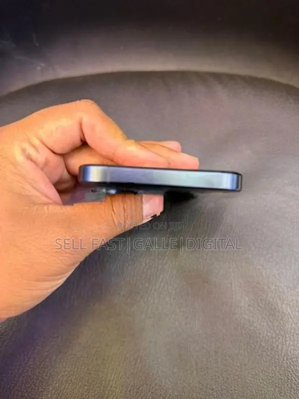 Apple iPhone 15 Pro Max (Used)