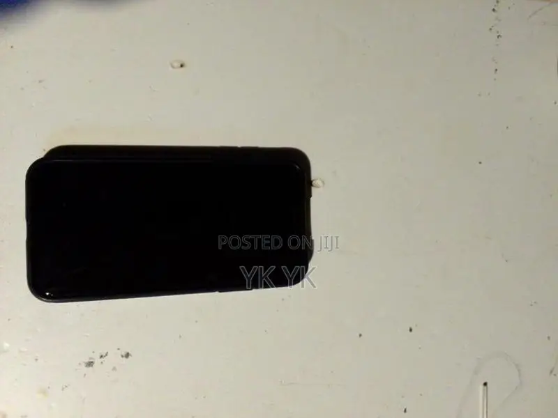 Apple iPhone X (Used)