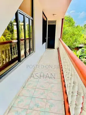 Main Road Facing Commercial Building for Rent Kaduwela