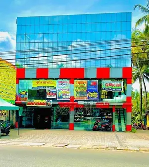 Main Road Facing Commercial Building for Rent Kaduwela