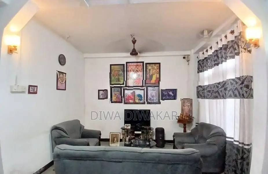 2 Floors - Upstairs House for Lease Colombo 14