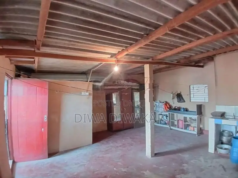 2 Floors - Upstairs House for Lease Colombo 14