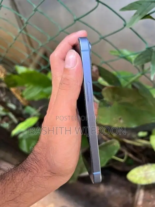 Apple iPhone 14 (Used)