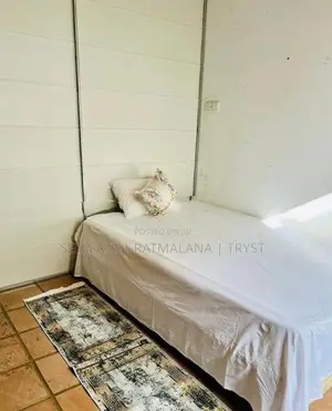 Room For Rent - Office Girl-Moratuwa
