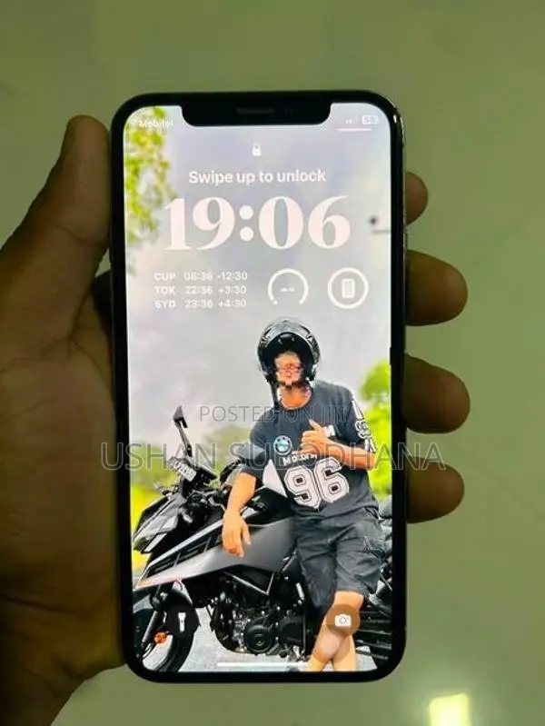 Apple iPhone X Silver (Used)
