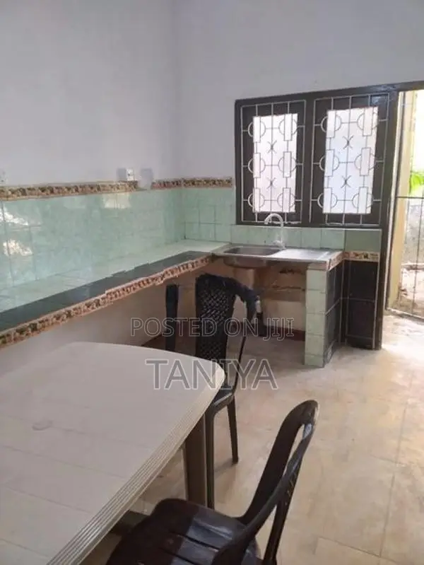 10 Perches Land For Sale With House At Sudarshana Mawatha, Malabe