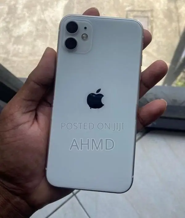 Apple iPhone 11 (Used)