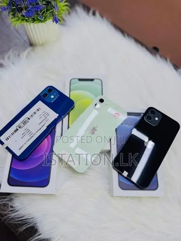 Apple iPhone 12 128GB (Used)