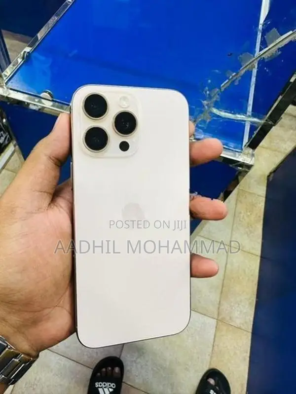 Apple iPhone 16 Pro Max (Used)