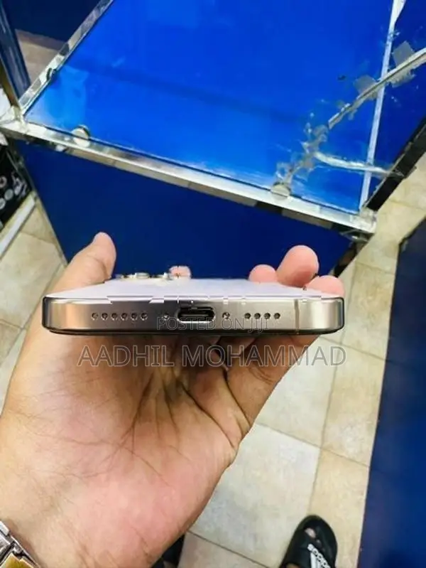 Apple iPhone 16 Pro Max (Used)