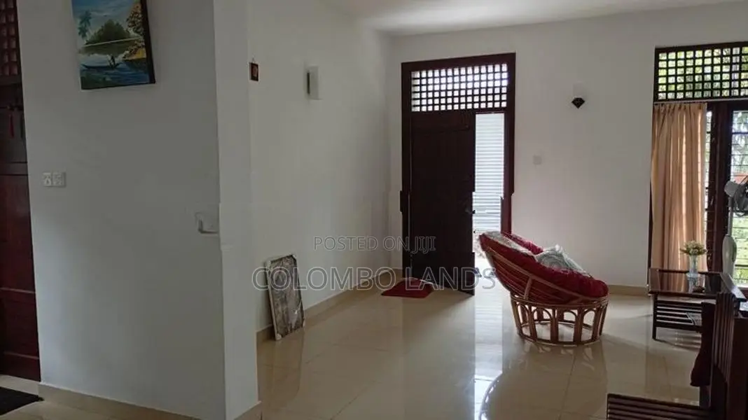 Two Storied House For Sale In Battaramulla, Koswatta – Sooriya Mawatha