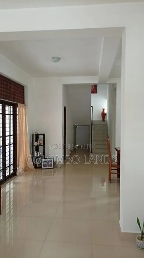 Two Storied House For Sale In Battaramulla, Koswatta – Sooriya Mawatha