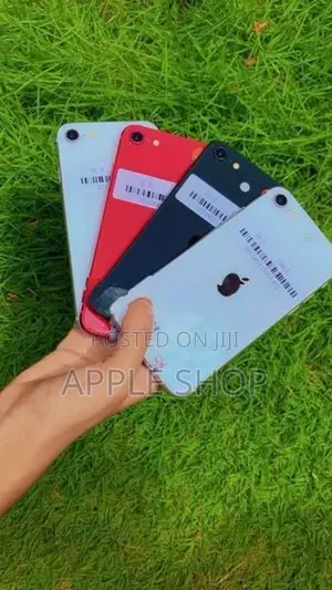Apple iPhone SE 2 128GB (Used)