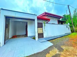 අලංකාර නවීන පන්නයේ අලුත්ම තනිමහල් නිවසක් විකිණීමට පොල්ගස්ඕවිට කහතුඩුවෙ