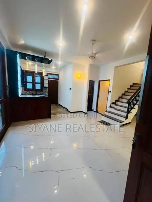 Luxury House for Sale in Maharagama Piliyandala Rd