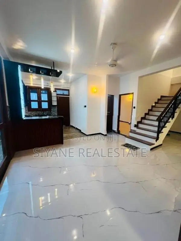 Luxury House for Sale in Maharagama Piliyandala Rd