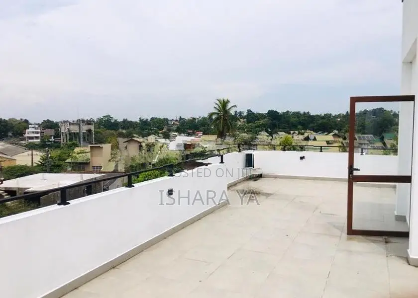 Spacious Semi Furnished House For Rent In Madiwela Kotte
