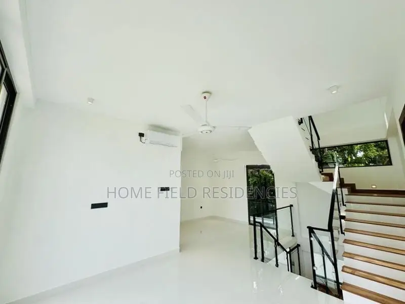 Brand New House in Kelaniya (3 Bed Room)