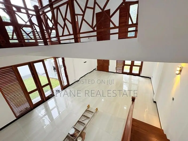 Luxury New House for Sale in Thalawathugoda